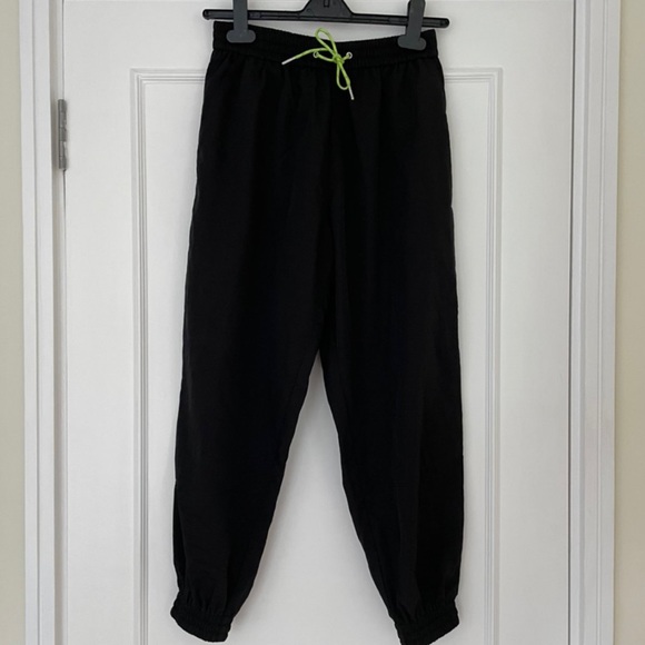 ASOS | Trendy Black Jogger Pants - Picture 3 of 5